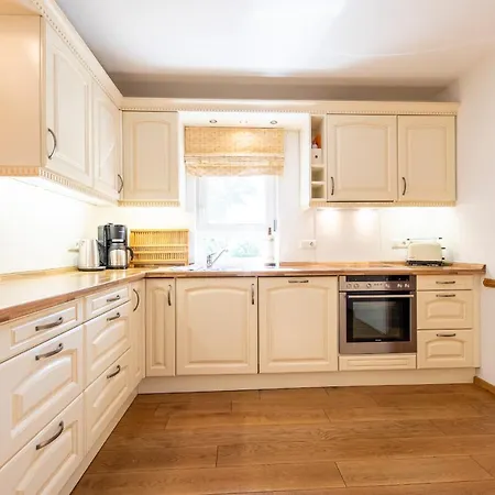 Loisach Haeusl * Grainau