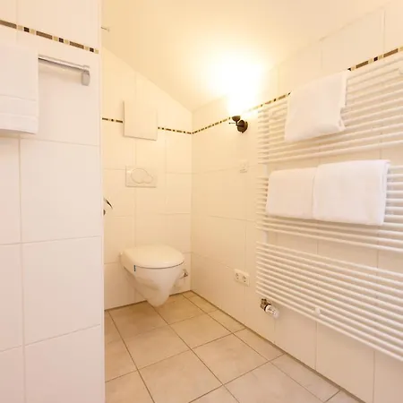 Holiday home Loisach Haeusl